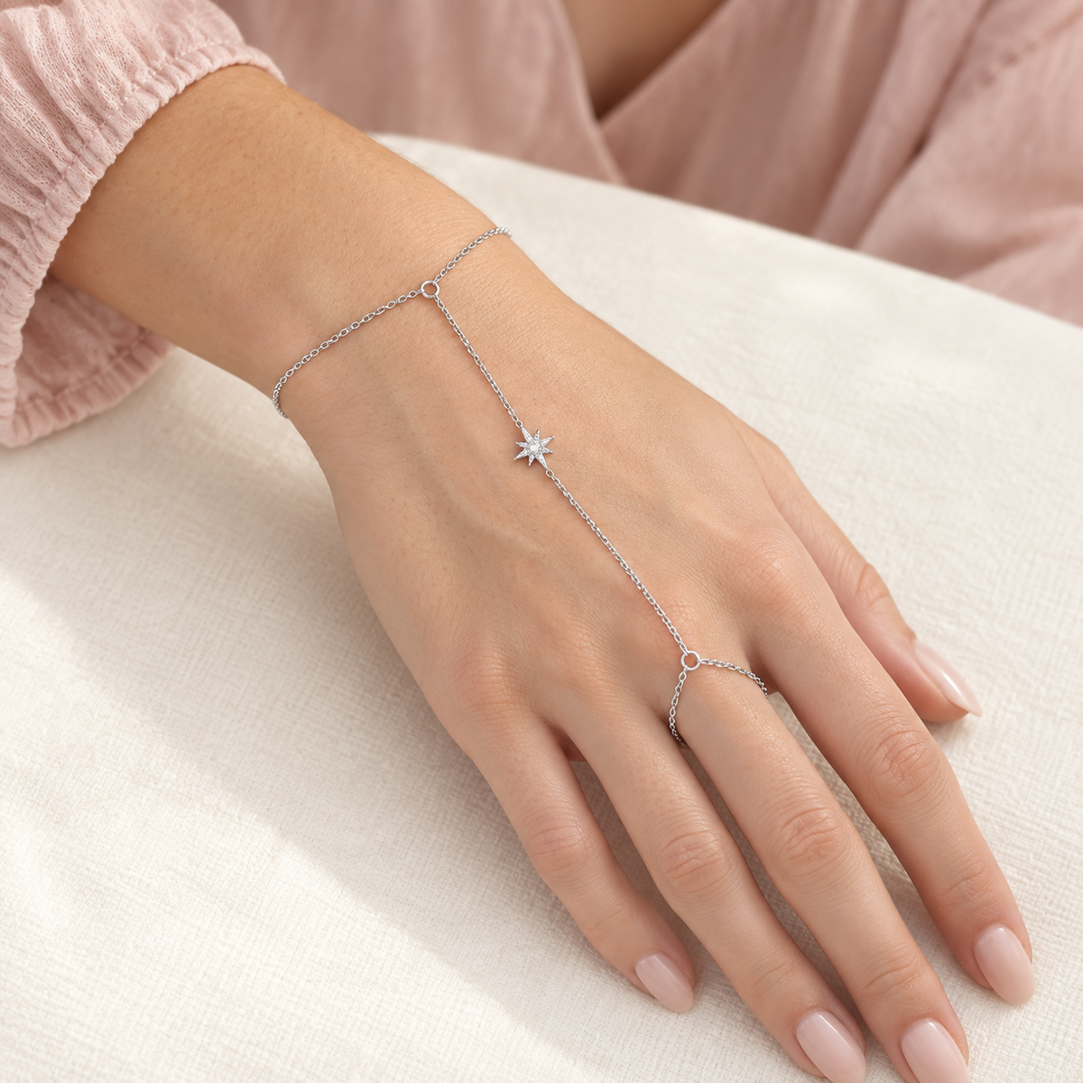 Elix Point Hand Chain