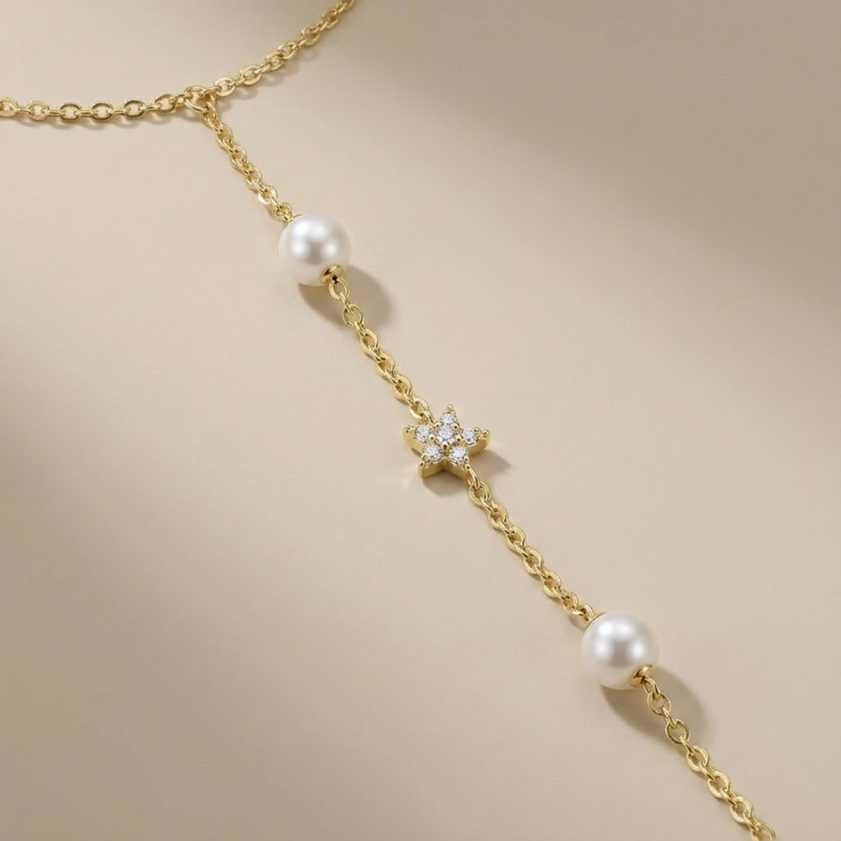Pearl Star Hand Chain