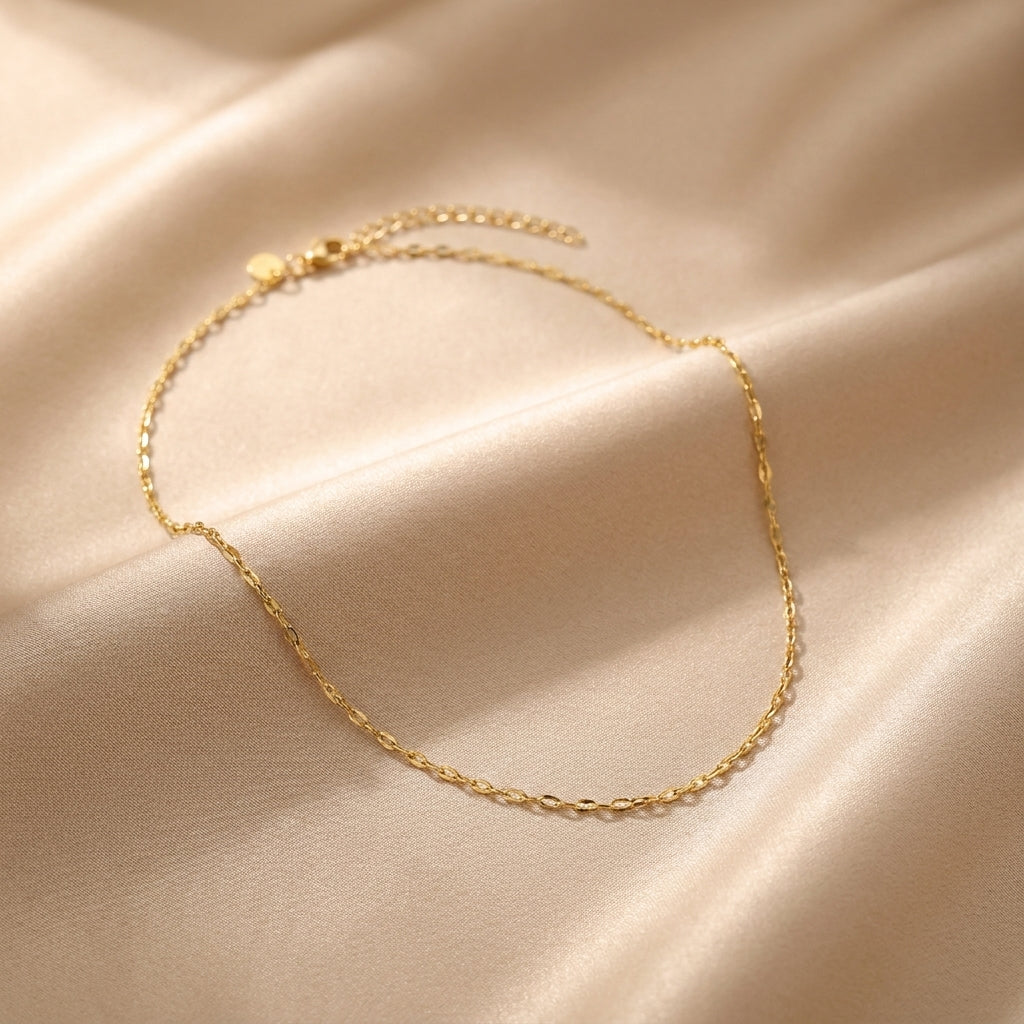 Essential Fine Chain Necklace