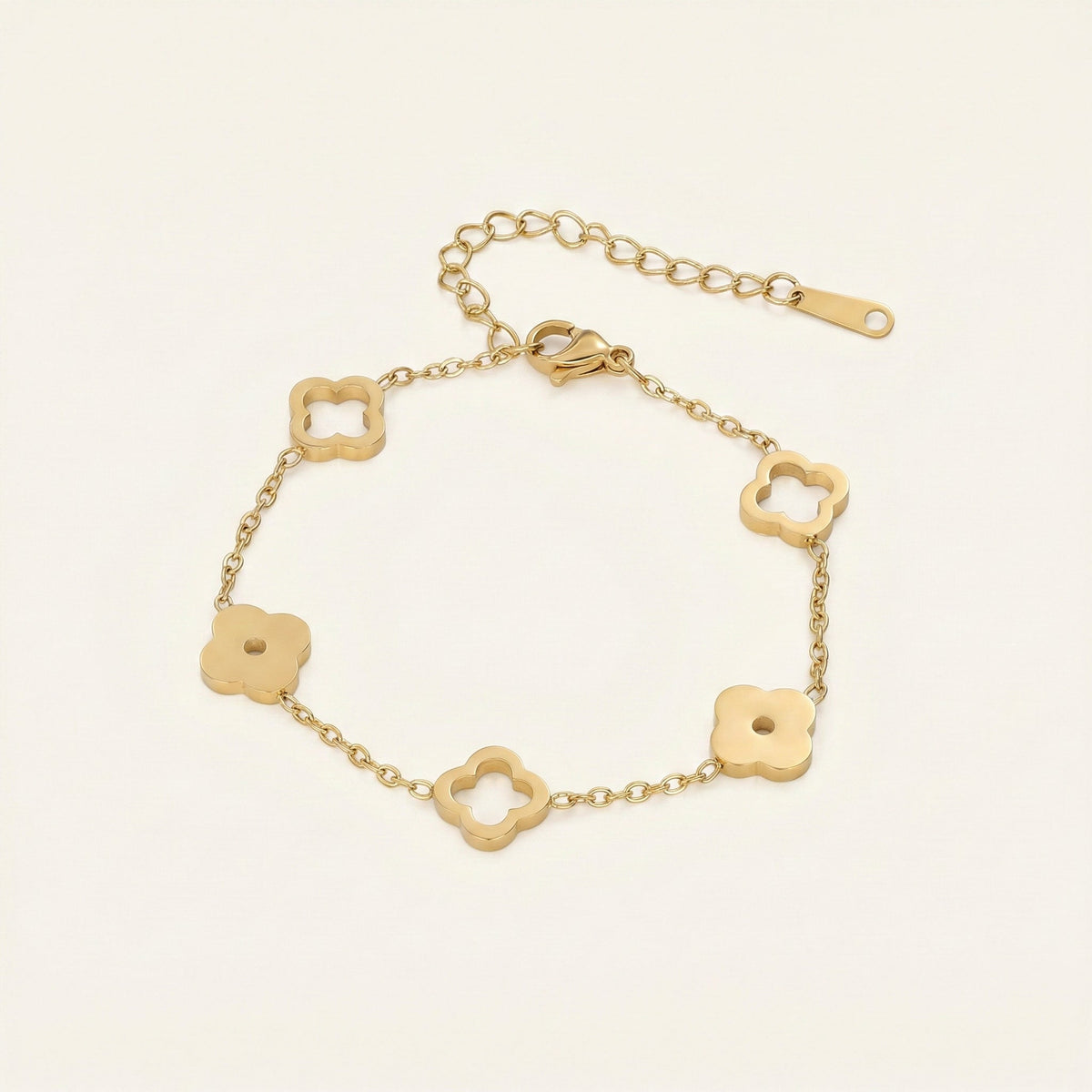 Alternating Clover Bracelet