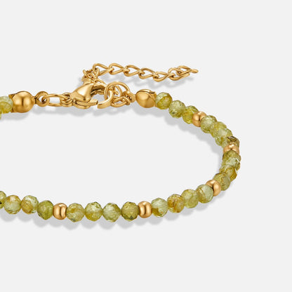 Perlenarmband mit Peridot